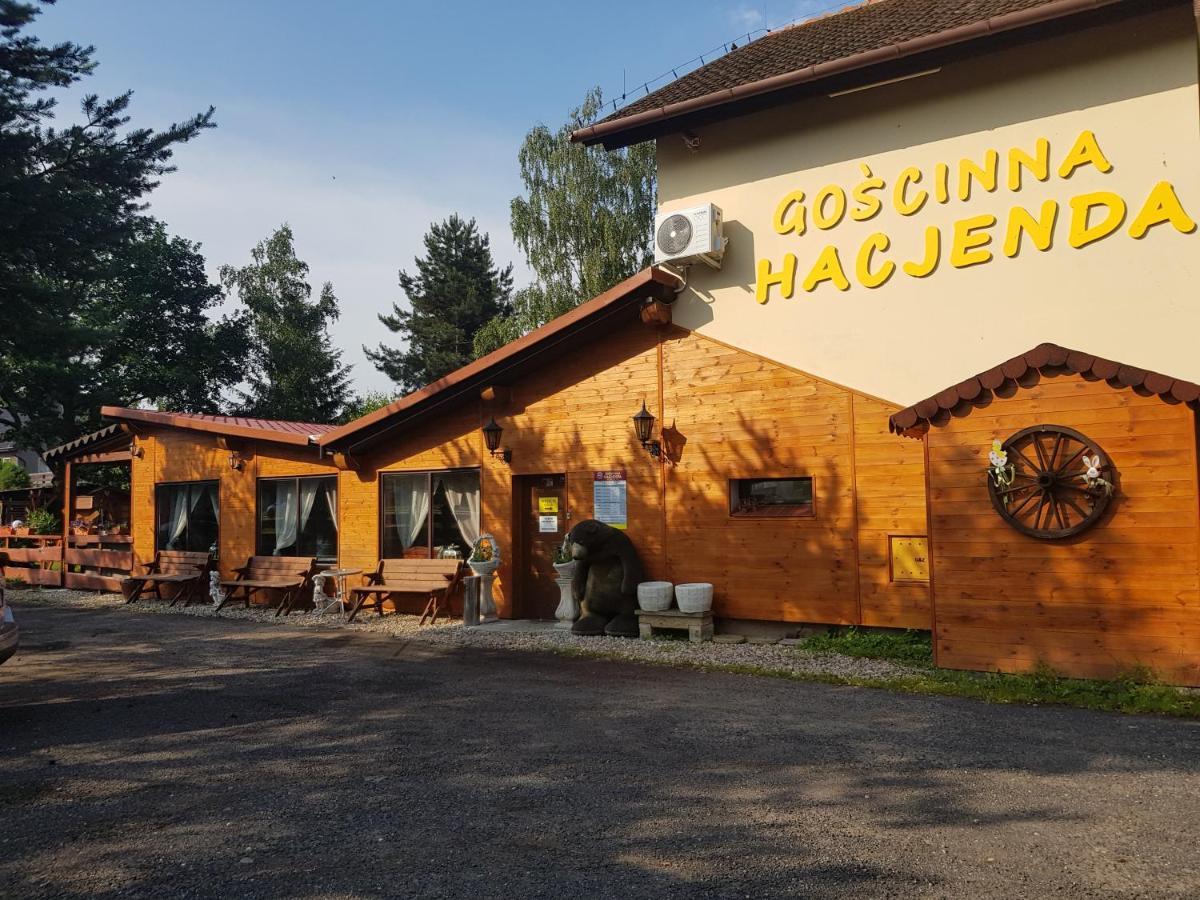 Goscinna Hacjenda Radwanice Exteriör bild